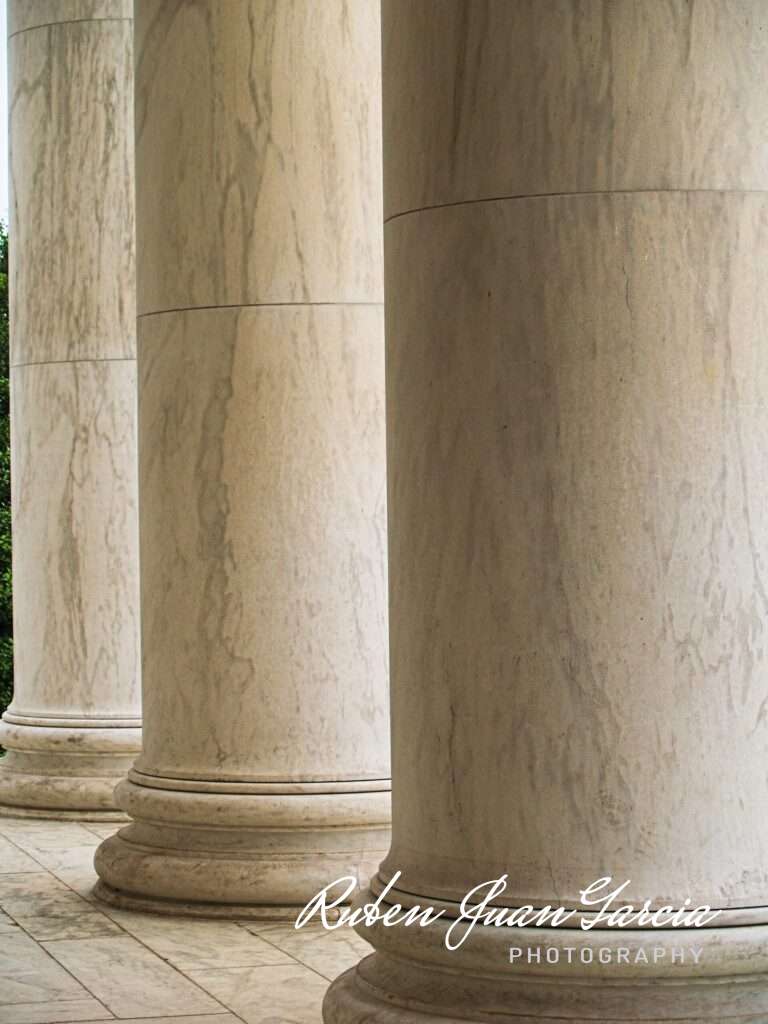 Lincoln Memorial columns